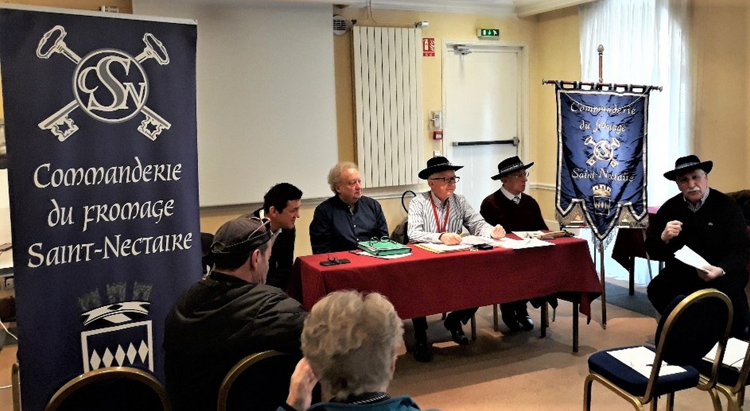 Le Saint Nectaire La Commanderie Du Fromage Saint Nectaire